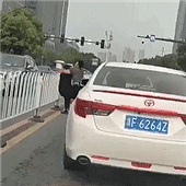 ����ǧ���嶯��