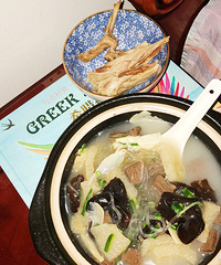 备孕吃了一周爱乐维就过敏 老公让我食补 每晚给我准备夜宵!