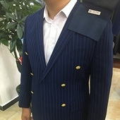 ��ɫ�������� ���Ի���