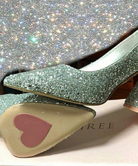 ��ϲ�����Ǽ�Ь�ӵ��µİ��� ��ˮ�˺þ��ˣ��������Ҳ���Դ���