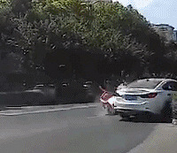 �������ƿ����ײ�ɣ�������˭�ģ�