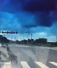 ���Ӵ���Ʊ�ײ��20�׺�����������զ��