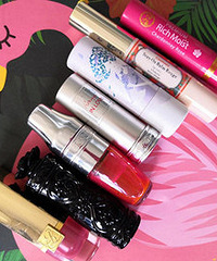 ְ��СŮ���ϰ��ճ��ں��Ƽ�