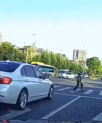 ��Ҫ���İ����ŵ��Ҳ��ײ��ȥ