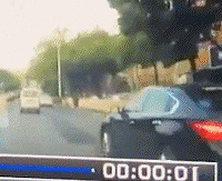 ���ţ�ǿ�б��ҳ���ҡ�³���������