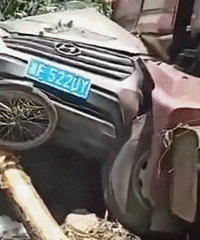 �ĳ��������ϣ��γ���ѹ������