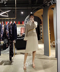 �������ʵ��＾����