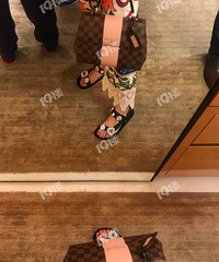 中秋小长假 来LV专柜逛逛 好喜欢老花啊!
