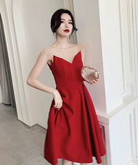 �������������ȹ ��ɫ���Ҳ������