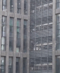 ͻ����˿��㳡һ����Ӷ�ʮ��¥һԾ����