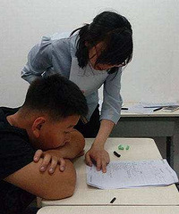 孩子说话表达不清 老师说他欺负人 还有不好习惯 !