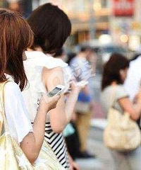 �ذ������˽����¹棺���˹���·���ֻ� ���Ҫ��50��