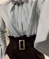 �о�һ���Ӿ�Խ���˴����µ����� �Ͻ�����������ó�������