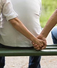 我小心眼?未婚妻和有妇之夫过于亲密 她却认为我心态不对