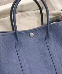 �ڹ�������������һ���͵��İ�����