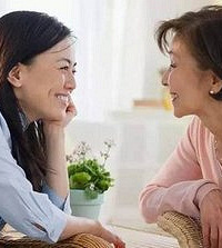 观察婆婆精神不济 让婆婆到处游玩散心