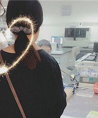 ������ǰ���Ů�� �˿��Ҽ��ʊ�