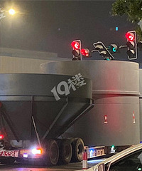 �������� ��Ϊ�Ѻ��̵Ƹ������� ԭ����...