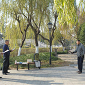 �н��е�Ӱ��ƽ��