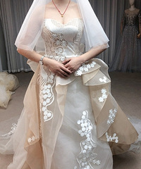 ����ɫС��β��ɴ