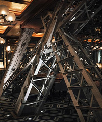 ʥ���ڵİ���֮�� �յ�ƽ��ҹ����ƻ��11 Pro��