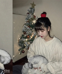 ����Ұ�����ͷ���ĺ�ɫ��Ȧ ��������