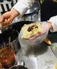 没排队就吃到了网红玉米饼 点了个8元全家福套餐 豪华!