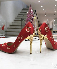 ���Ь�����ɫ��̸ոպ�