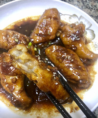 生活所迫 几乎不做饭的人也要动手做饭了