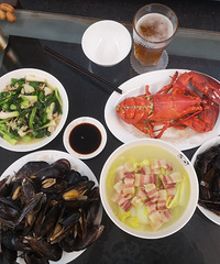 �⼸���ڼұ�ĳ��մ�������û�и���һ����С���