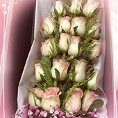 ��Ʊ�͵ĵ�һ��õ�廨