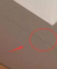 年前全包完工了,最近发现顶部多处开裂了,可如何是好?
