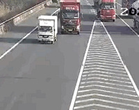 ���˸�������ͻȻͣ����