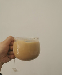 【奶茶先喝为敬】94年MM 找三观合的另一半