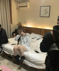 ����3��1Ů�ڱ��ݱ�ץ��