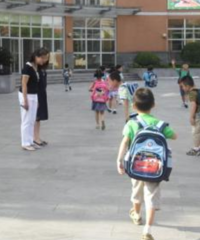 孩子下半年就要读幼儿园了 焦虑的我开始物色小学学区房…