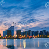 �����ĳ����˾ӣ�