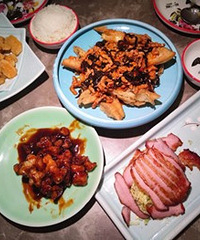 4���˳���100���˾�30 �Լ۱ȳ���