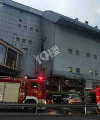 �����и۳�ͻ������ ԭ������Ϊ����