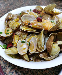 ����һ���ڰ����� �����������е����