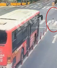 16���´󱦱�������ʻ�еĹ�����