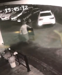 ���ˣ�����С͵�����Ӷ�͵������