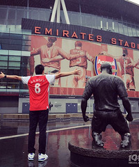 28��ʨ����GG �з��г� �����۽ӽ������ȹ�����