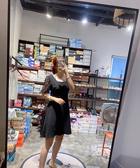 ����ʱ����ȹ�� �����Լ��������µ�СŮ�˰�