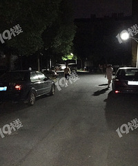 [Υͣ�ع�̨]С���п�λ����ͣ��ɶ��̬