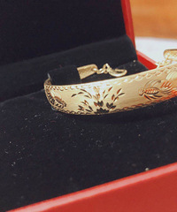 ��ʱ�ƽ�ļ۸�300��������� ��ʽҲ��Ƚ�����