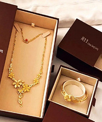 300��һ�˹������� ׼���Ժ󴫸���ϱ��