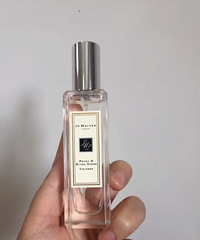 ��һƿ��ˮ�Ǹ��������������ĵ�����ٺ� �������ص��