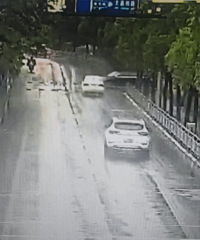 ��Ϊ�����鲻����������Ǳ�ץ�ˣ�����4�������±��У�