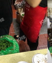 ����ĳ�����ϵ궦*�� ������������